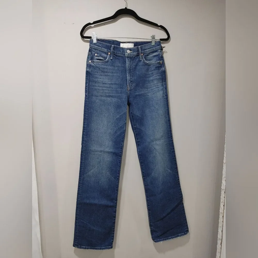 MOTHER high-rise, straight leg kick it jean in Tell it to the Pope Size 28